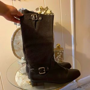 Luz Da Lua Brown boots looks like new only wear it 2 times No flaws